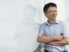 Prof. Gary FENG received the Outstanding Research Awards from CityU