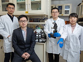 TDr YU Xinge's research team