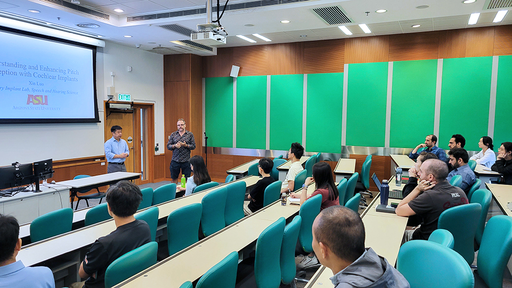 Professor Xin Luo gave his seminar on “Understanding and Enhancing Pitch Perception with Cochlear Implant”.